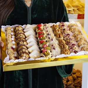 بلاطو تشكيلة الحلويات